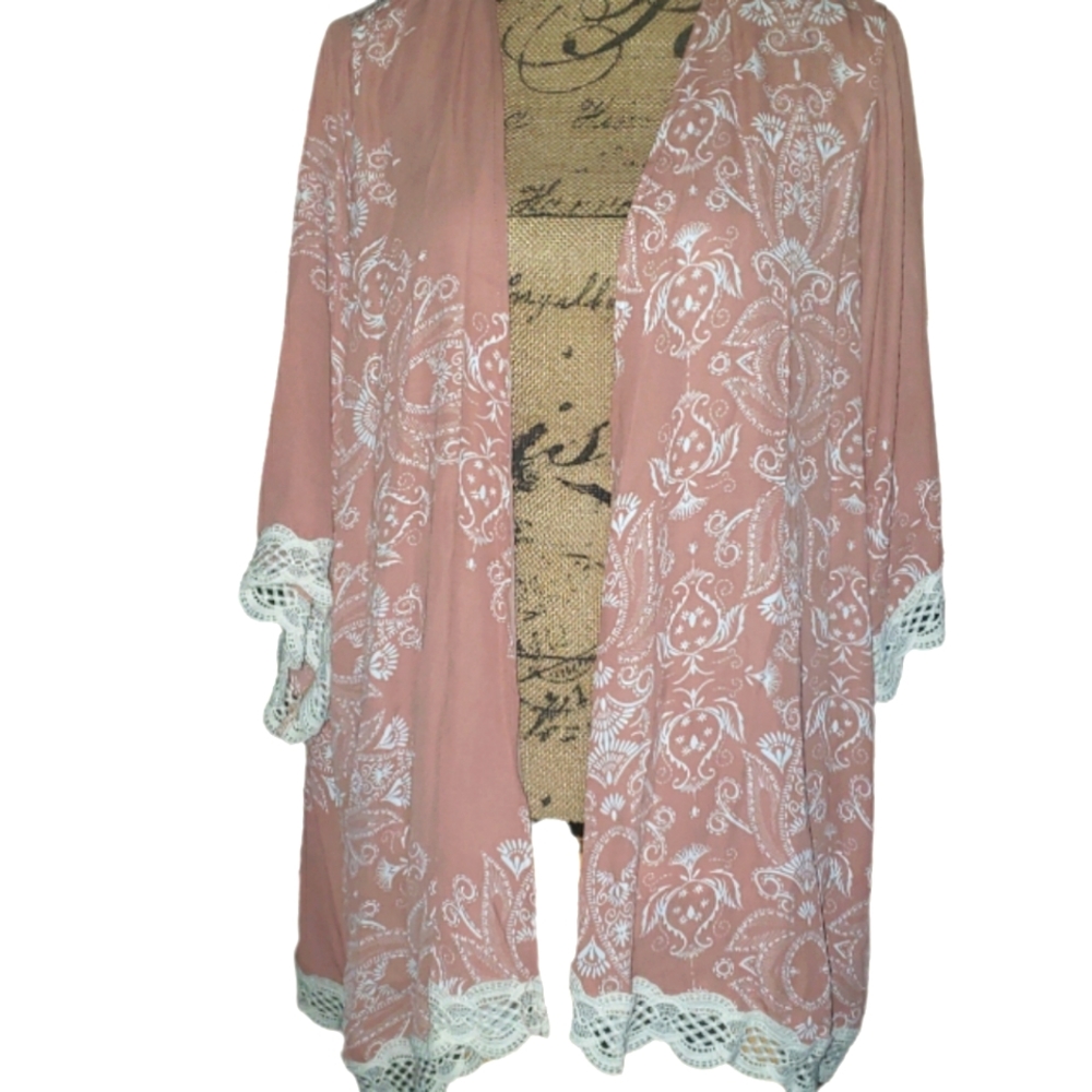❌️❌️SOLD ❌️❌️Short mauve lace duster/cover-up